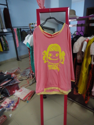 地?cái)偡b批發(fā)指南 擺地?cái)傎u什么服裝利潤高且好賣？